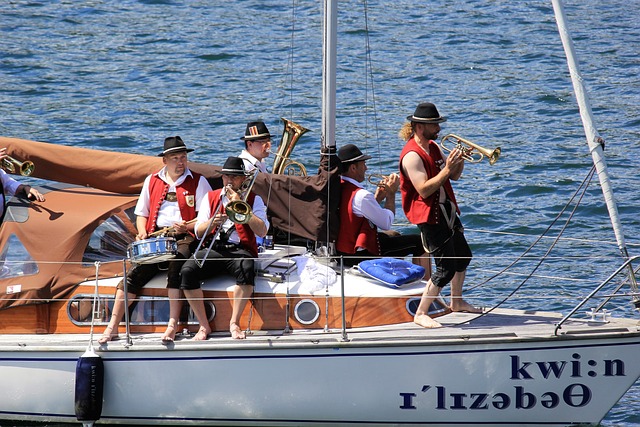 与此同时 与此同时